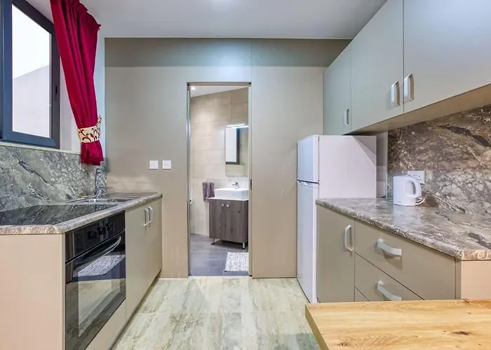 Homey In The Heart Of Qormi Village * Santa Vennera