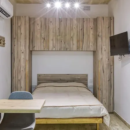 Appartement Homey In The Heart Of Qormi Village