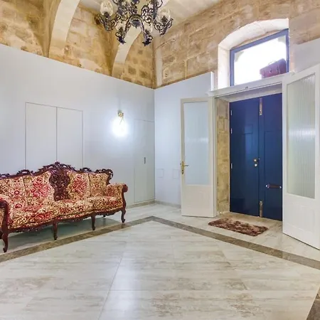 Homey In The Heart Of Qormi Village Appartement *
