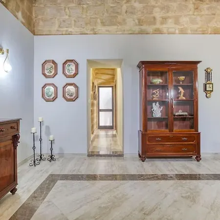Homey In The Heart Of Qormi Village * Santa Vennera