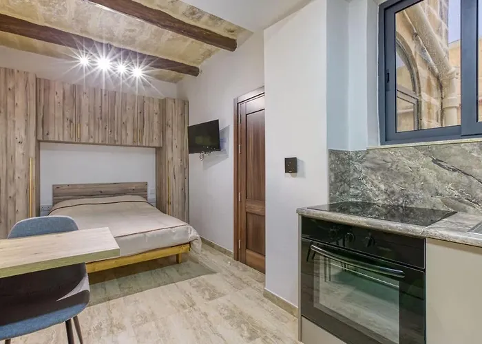 Homey In The Heart Of Qormi Village Apartment Santa Vennera