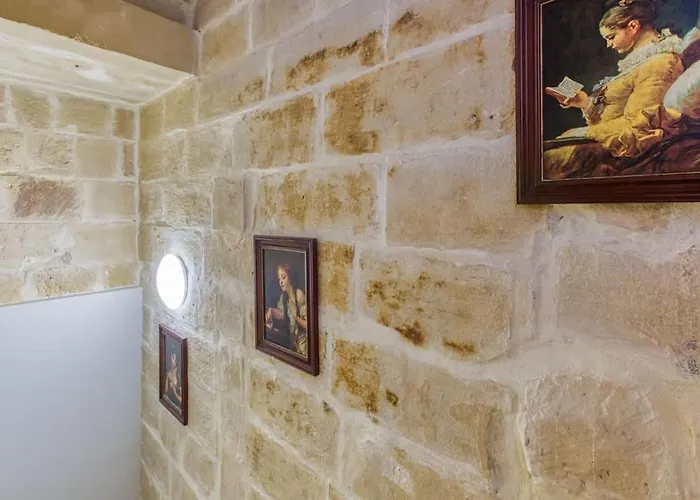 Homey In The Heart Of Qormi Village Santa Vennera