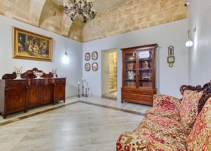 Apartment Homey In The Heart Of Qormi Village Santa Vennera